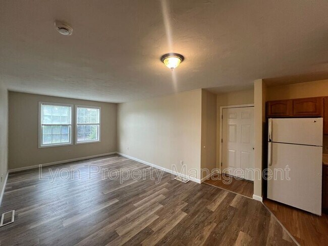 Foto del edificio - 79 Cottage St.