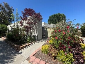 Building Photo - 3002 Via Buena Vista Rd