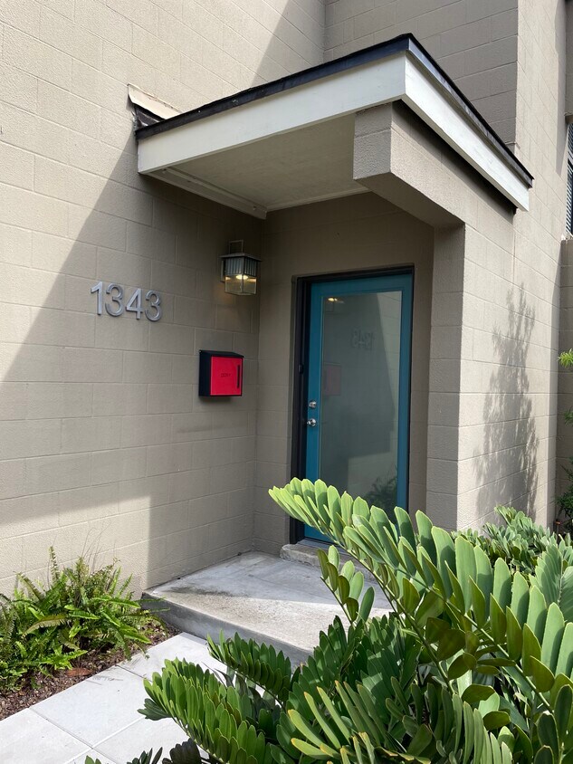 Foto principal - 1343 Harmon Ave