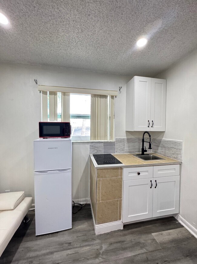Foto del edificio - 3964 NW 39th Ave
