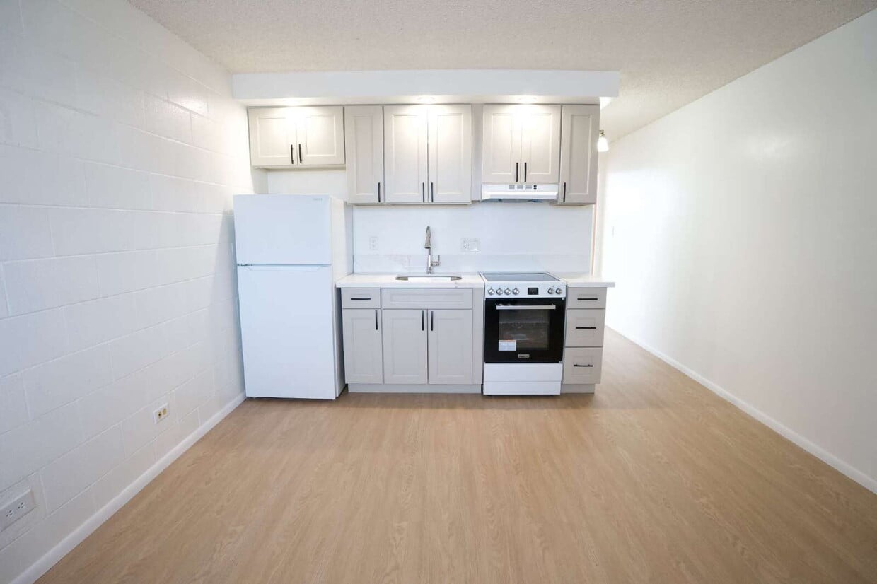 Renovated 1BR/1BA Condo w/ Parking & Large Lanai – Hale Hoaloha - Renovated 1BR/1BA Condo w/ Parking & Large Lanai – Hale Hoaloha