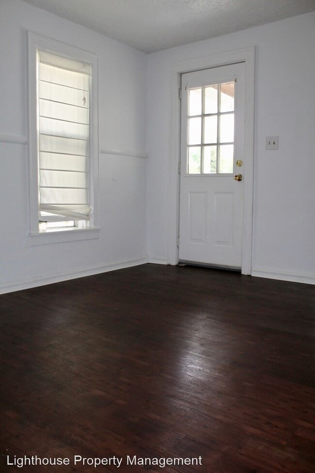 Building Photo - 3 br, 1 bath House - 335 Krakow Place SW