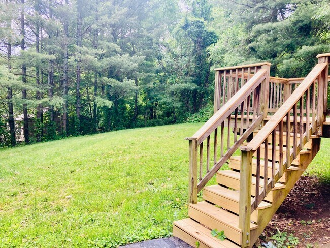 Foto del edificio - 410 Onteora Blvd