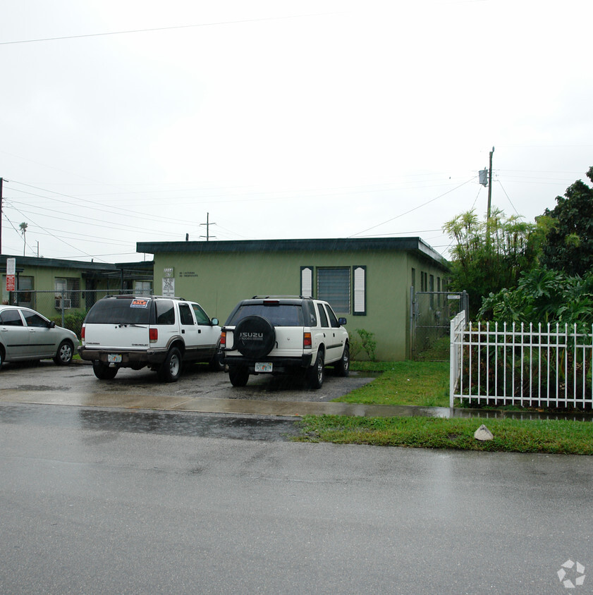 Foto del edificio - 2210-2214 Greene St