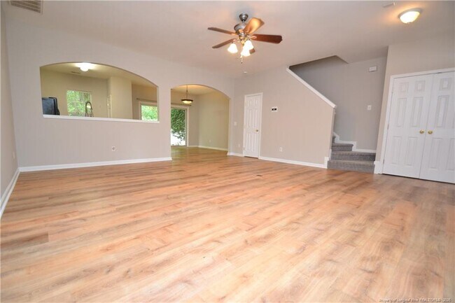 Foto del edificio - 600 Walnut Woods Dr