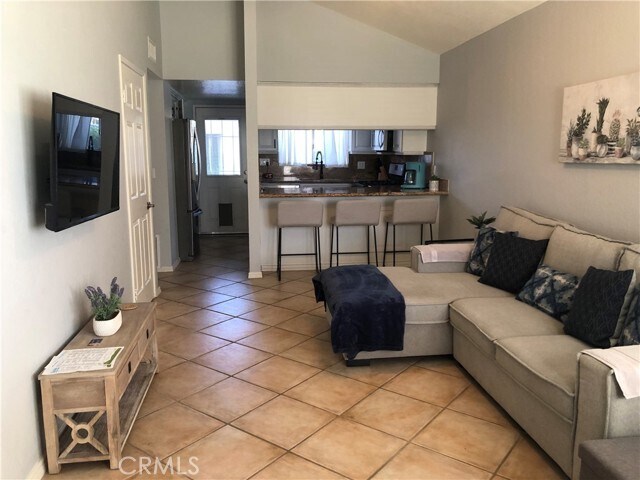 Building Photo - 307 Tava Ln