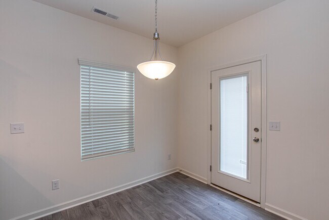 Foto del edificio - 3BD/2.5 Bath Townhome in Midland Wyntree Community- JANUARY 2026