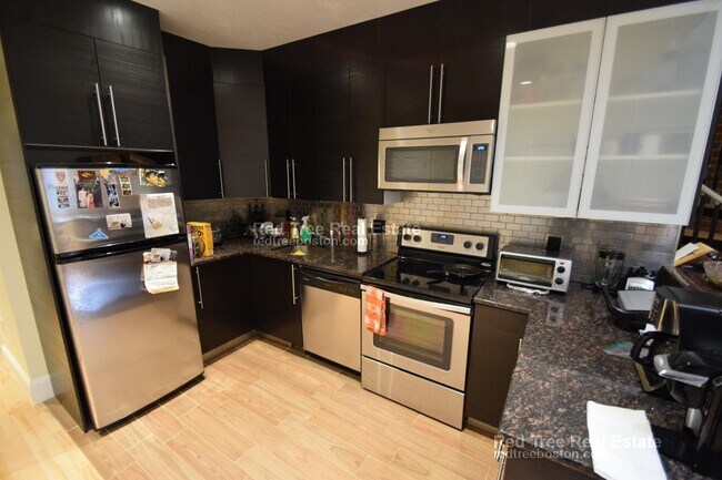 Foto del edificio - 1280 Beacon St