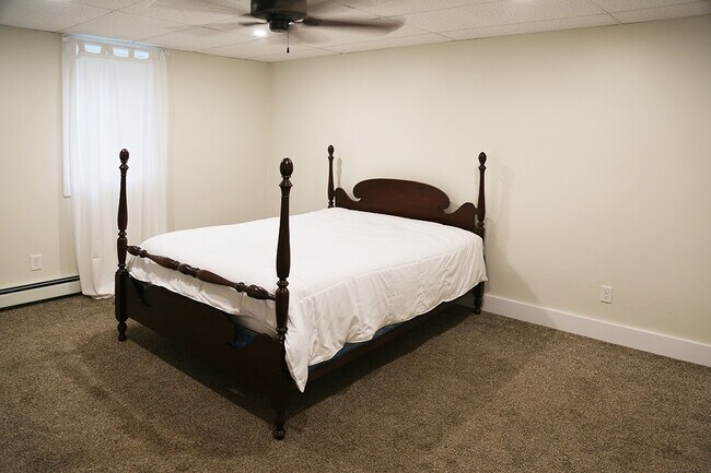 Bedroom 2 - 3810 Basswood Dr SW