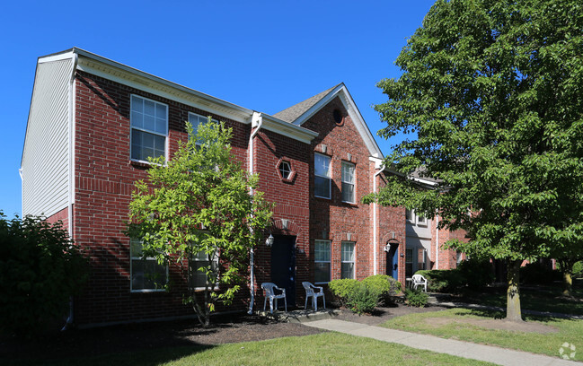 Foto del edificio - TYLERS CREEK TOWNHOMES