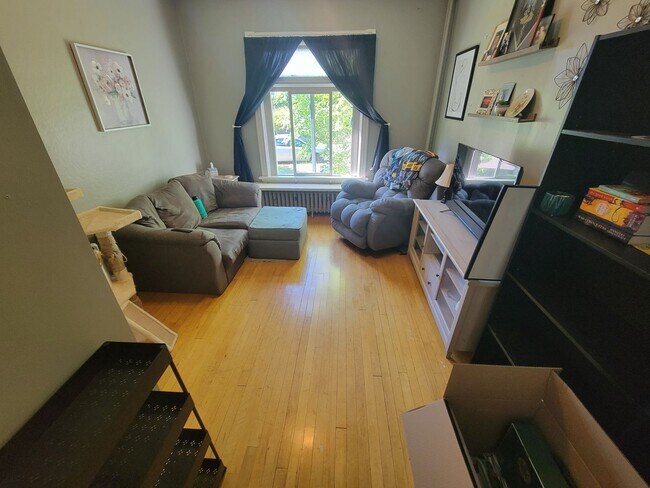 Foto del edificio - 1906 Jefferson St