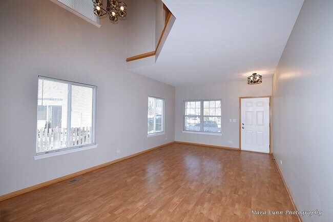 Building Photo - 2824 Wheatland Ct