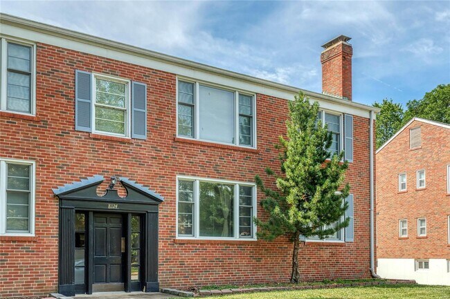 Building Photo - 8124 Roxburgh Dr