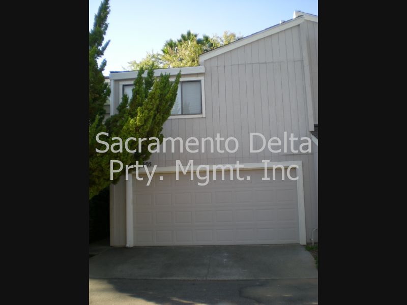 Primary Photo - 7805 Temple Ln