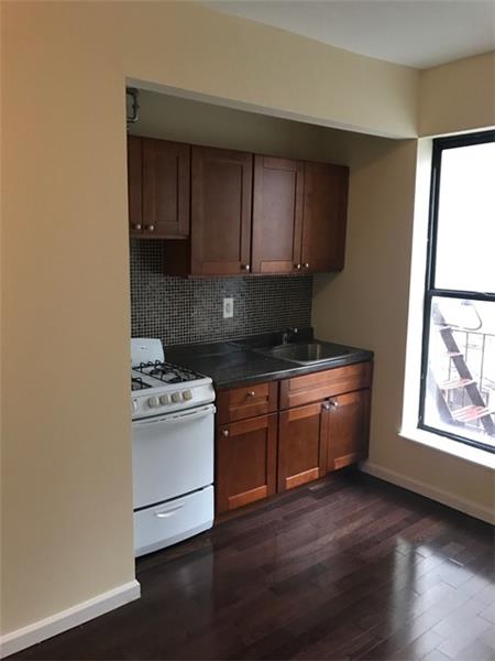 Foto del edificio - 2600 Bainbridge Ave
