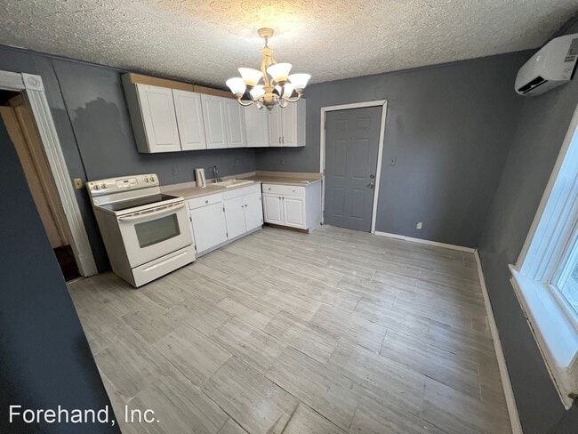 Building Photo - 3 br, 2 bath House - 1113 18th St.