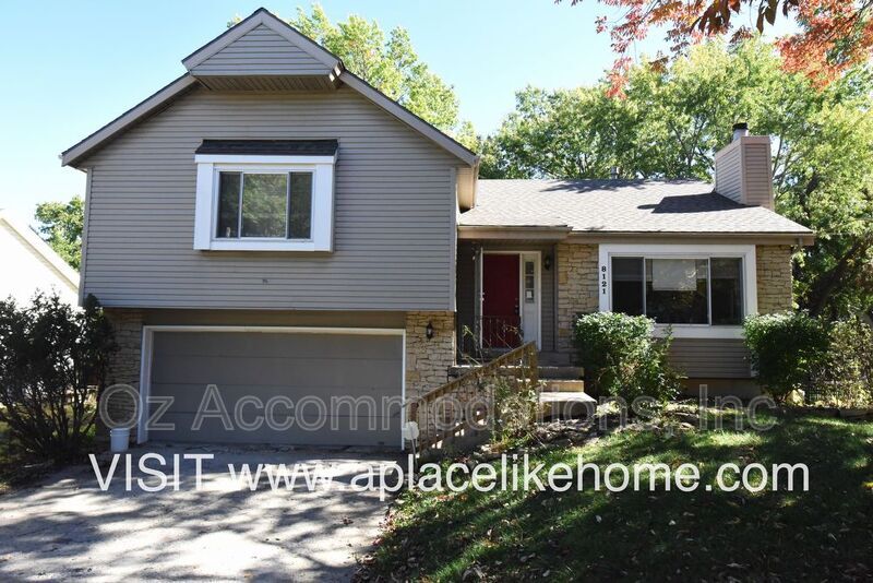 Primary Photo - 8121 Woodstone St