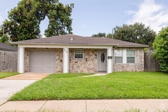 Building Photo - 519 Guyer St