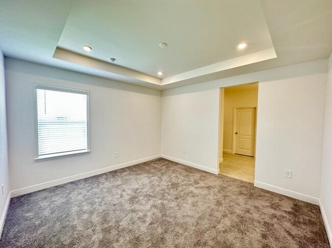 Building Photo - 8808 Cascade Price Cir