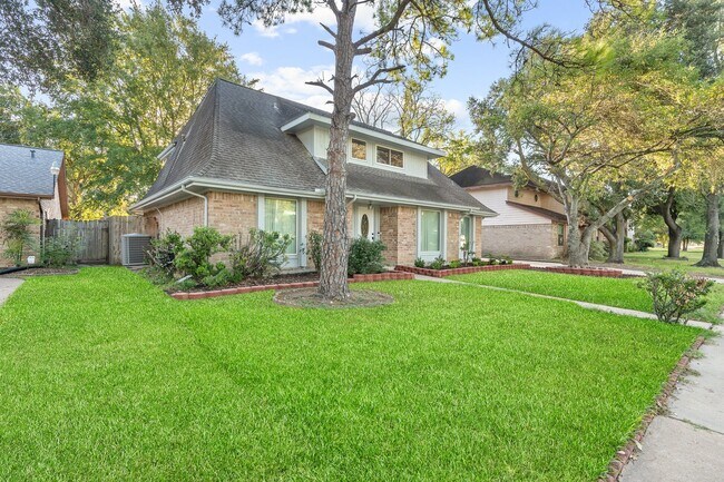 Building Photo - 1363 Westgreen Blvd