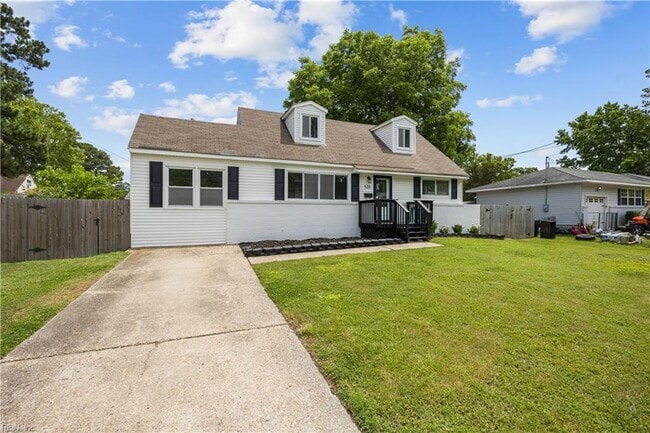 Building Photo - 528 Lavender Ln
