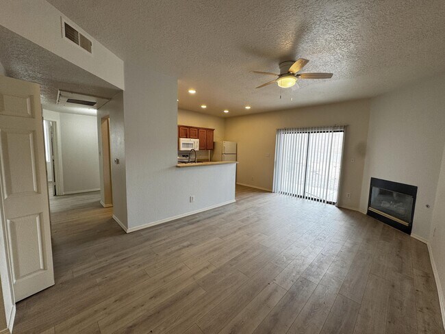 Building Photo - 1105 Meadowlark Way SE