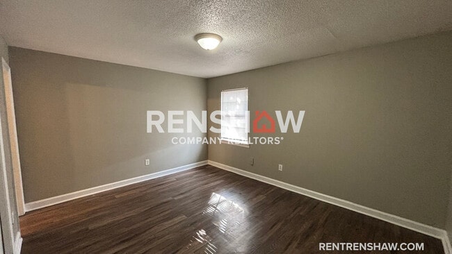 Building Photo - 3219 13 Colony Mall