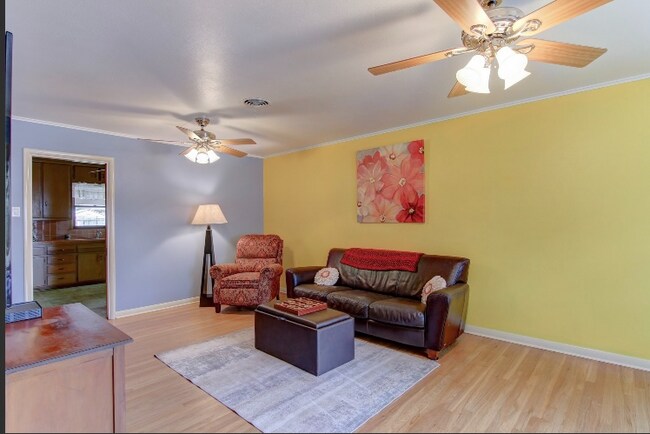 Building Photo - 2408 N 49th St