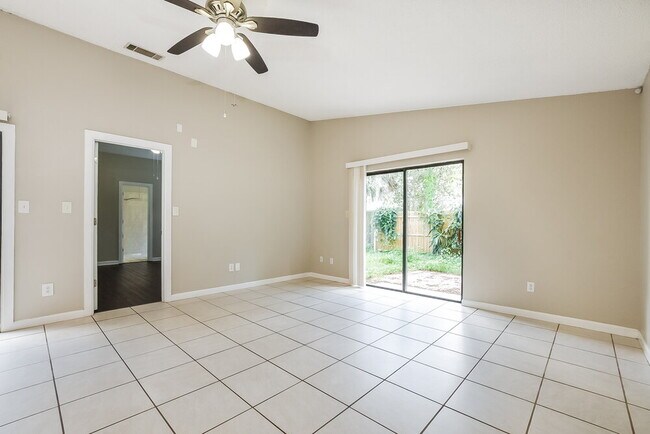Foto del edificio - 1409 Bridlebrook Dr