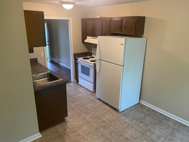 Building Photo - 1316 Diuguid Dr