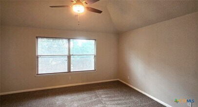 Building Photo - 209 Storm Mt Rd