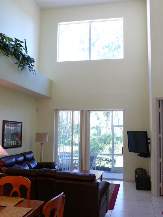 Building Photo - 9222 Wentworth Ln