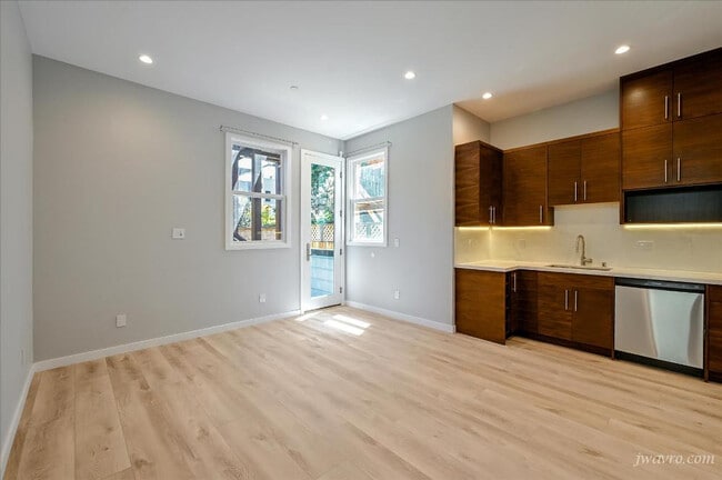 Building Photo - 4143 24th St