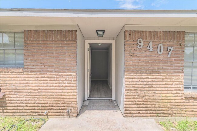 Foto del edificio - 9407 Irby St