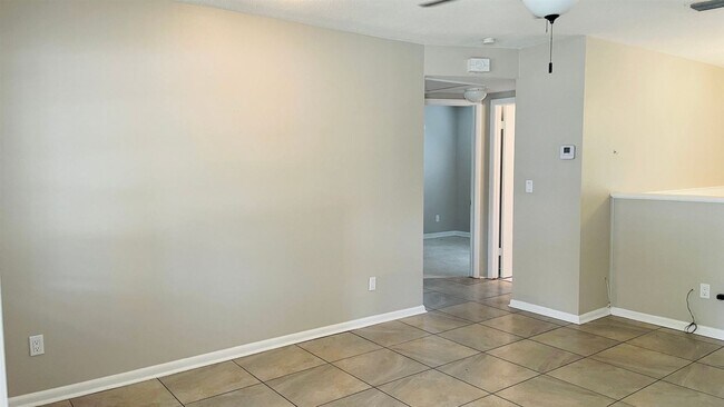 Building Photo - 3 br, 2 bath House - 6344 Kearce St