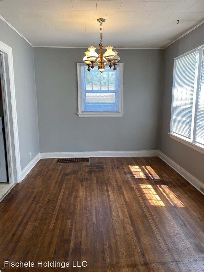 Building Photo - 2 br, 1 bath House - 911 Kimball Ave