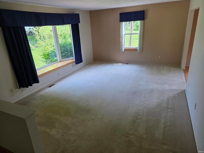 Foto del edificio - 1619 W Arlington Rd