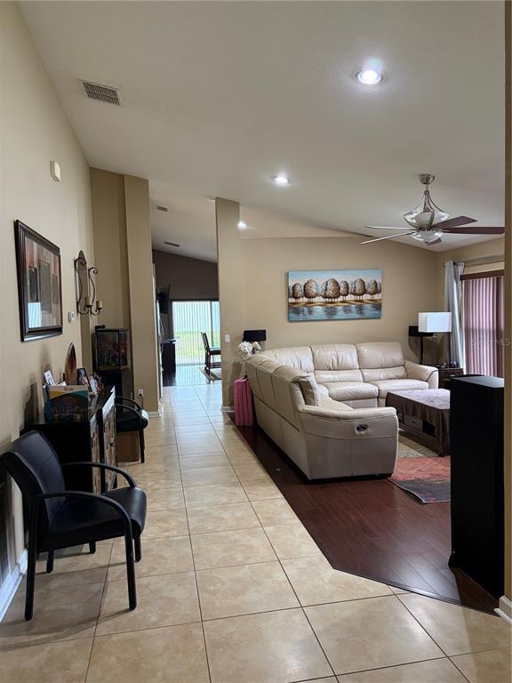 Foto del edificio - 7025 White Trillium Cir