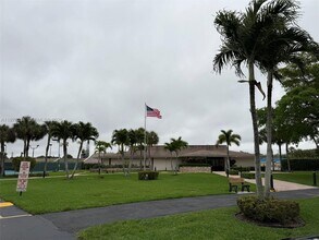 Building Photo - 5220 Las Verdes Cir