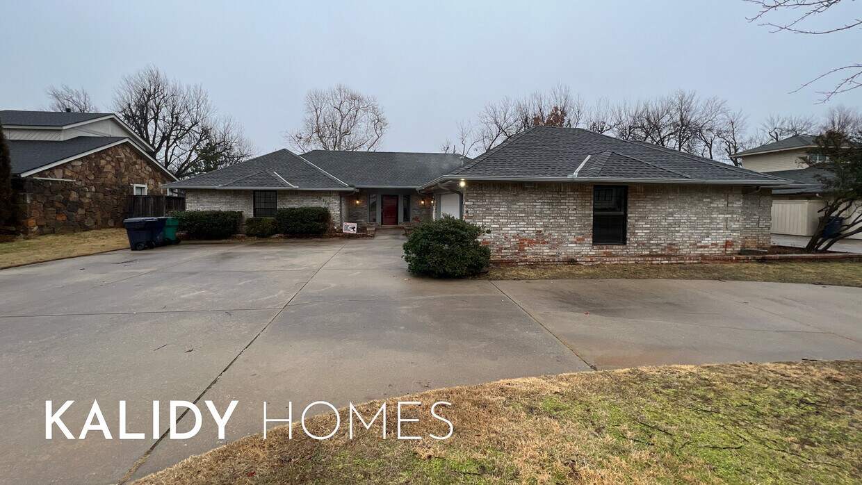 Foto principal - 12510 Maple Ridge Rd