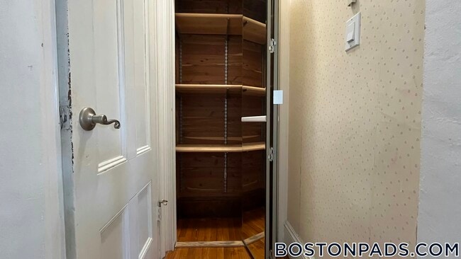 Foto del edificio - 369 Savin Hill Ave