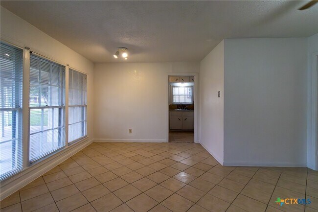 Foto del edificio - 1312 Massey St