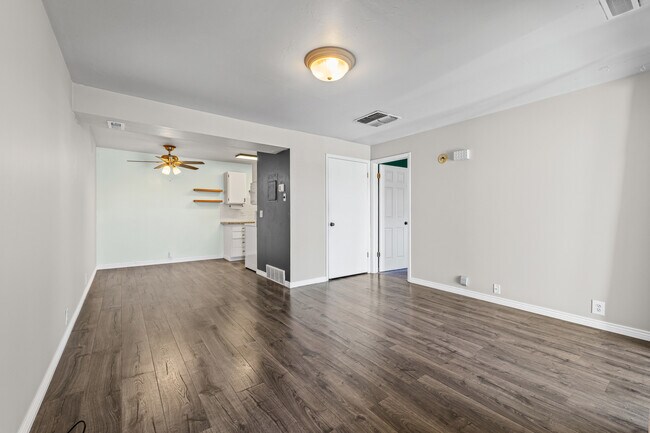 Foto del edificio - 6163 S 1300 E