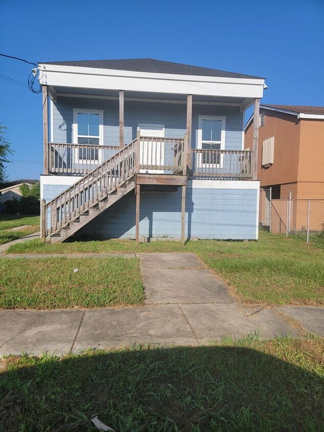 Foto principal - Single Two bedroom in Burbank Neighborhood