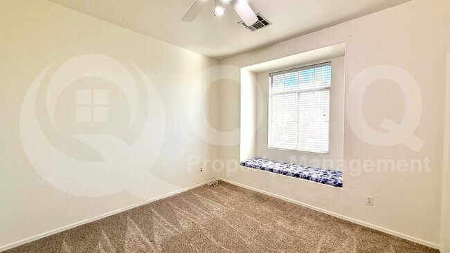 Foto del edificio - 15620 N 14th Dr