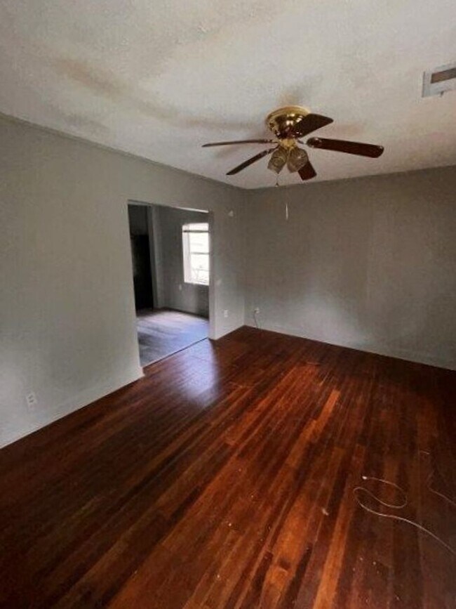 Building Photo - BELOW MARKET RENT!