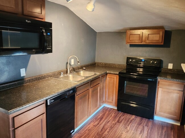 Foto del edificio - 1622 Ferry St