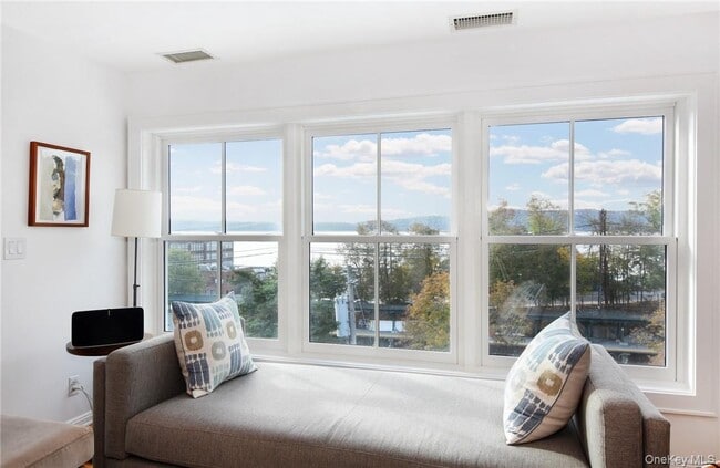 Foto del edificio - 27 N Buckhout St