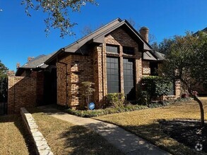 Building Photo - 2309 Pheasant Trail