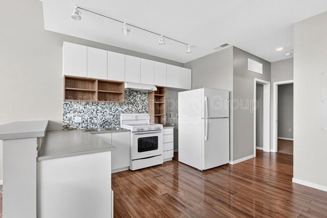 Building Photo - 4100 Lindell Blvd